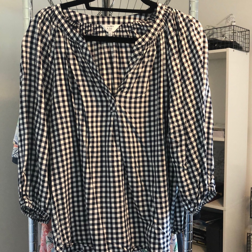 Crown & Ivy blouse